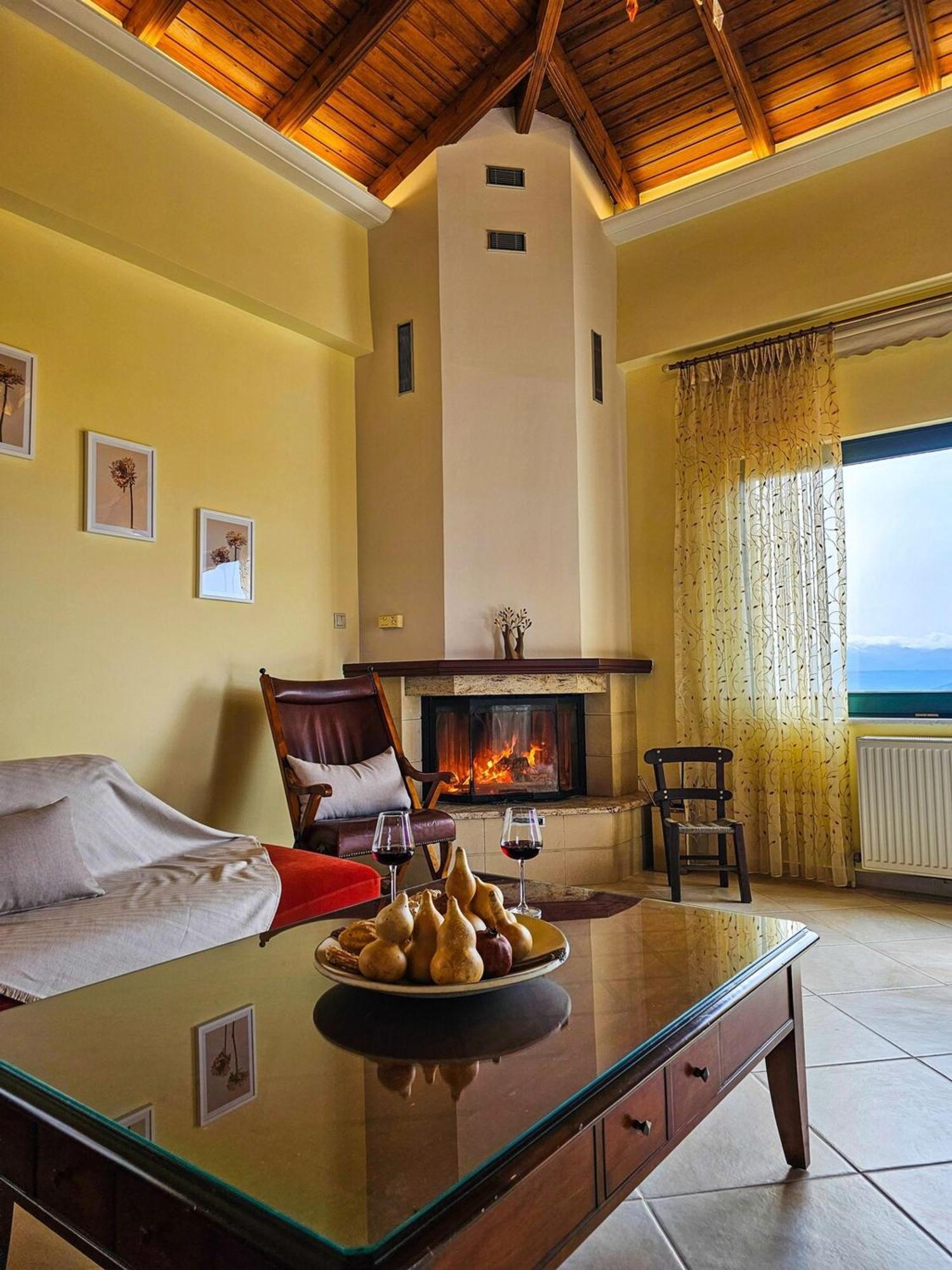 Villa Aitheras With Sea Views And Garden Stérnai Exteriör bild