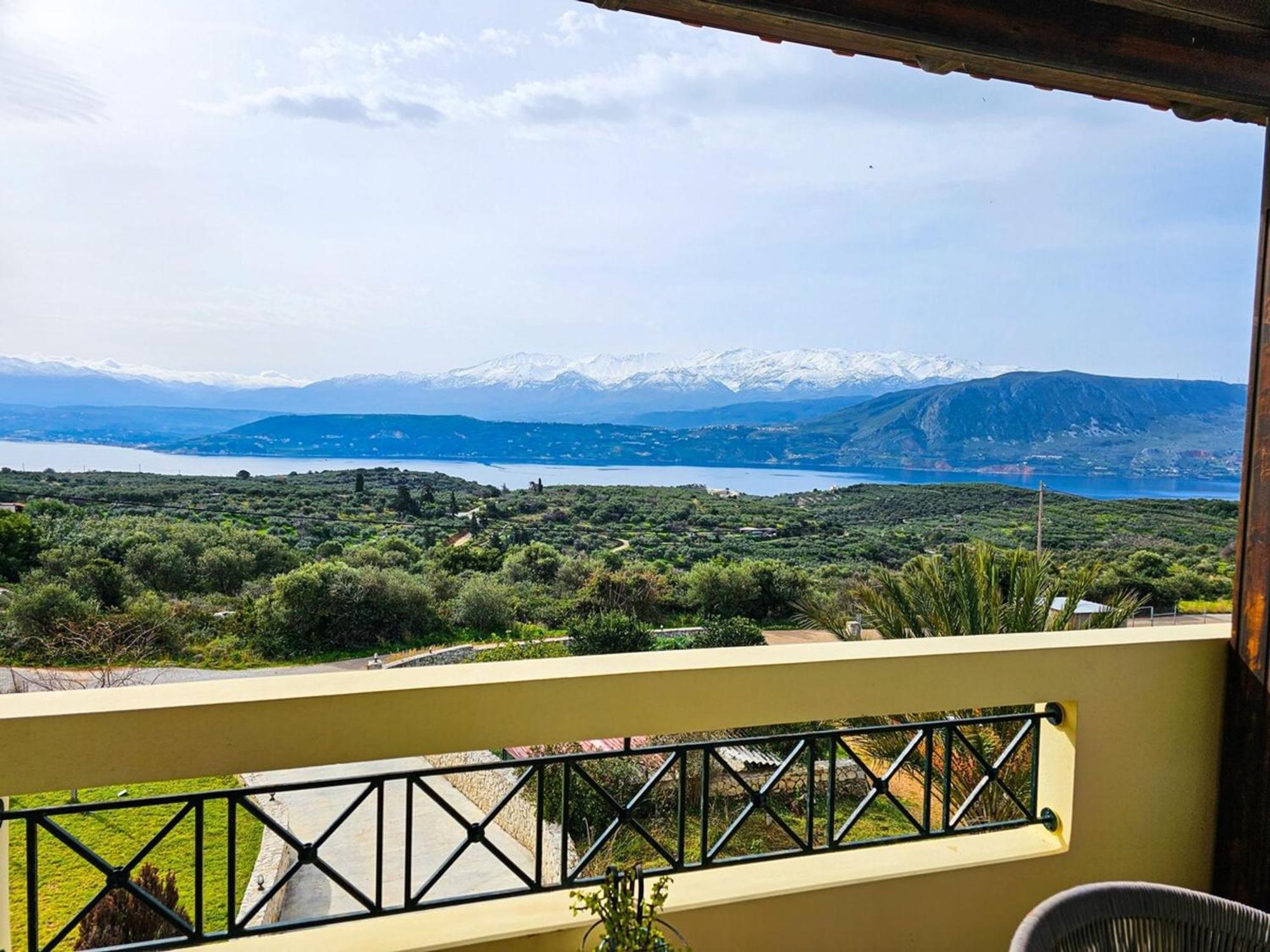 Villa Aitheras With Sea Views And Garden Stérnai Exteriör bild