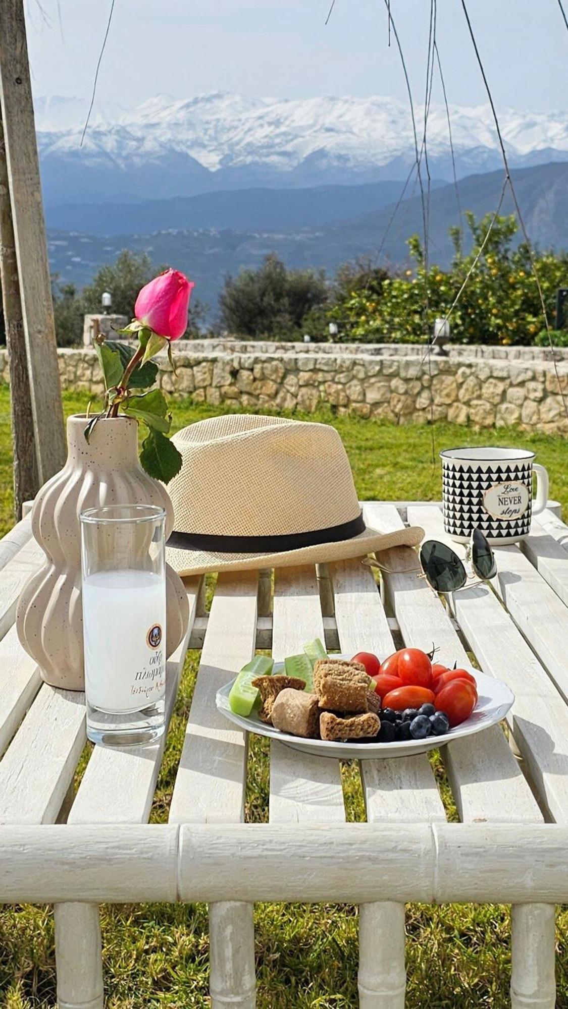 Villa Aitheras With Sea Views And Garden Stérnai Exteriör bild